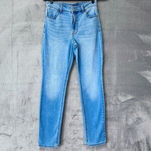 Old Navy Super High Rise Wow Straight Jeans Sz 6 Light Wash